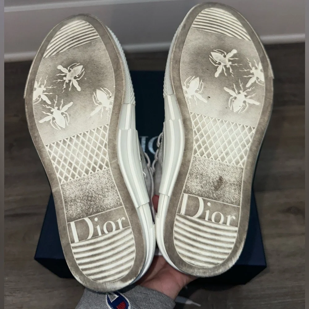 Dior B-23 High Top Oblique Sneakers - Picture 8 of 9